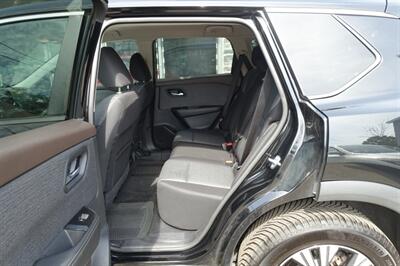 2022 Nissan Rogue SV   - Photo 11 - Newark, NJ 07104