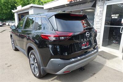 2022 Nissan Rogue SV   - Photo 6 - Newark, NJ 07104