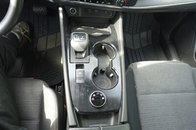 2022 Nissan Rogue SV   - Photo 19 - Newark, NJ 07104