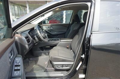 2022 Nissan Rogue SV   - Photo 9 - Newark, NJ 07104