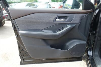 2022 Nissan Rogue SV   - Photo 10 - Newark, NJ 07104