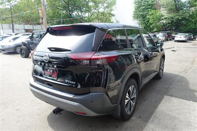 2022 Nissan Rogue SV   - Photo 8 - Newark, NJ 07104