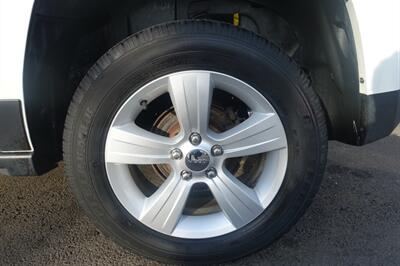 2017 Jeep Patriot Latitude   - Photo 24 - Newark, NJ 07104