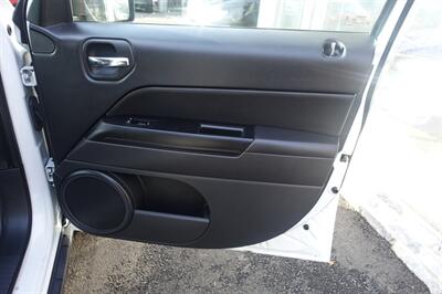 2017 Jeep Patriot Latitude   - Photo 15 - Newark, NJ 07104
