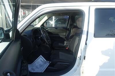 2017 Jeep Patriot Latitude   - Photo 9 - Newark, NJ 07104