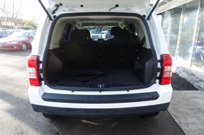 2017 Jeep Patriot Latitude   - Photo 21 - Newark, NJ 07104