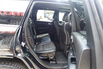 2019 Jeep Grand Cherokee Laredo   - Photo 16 - Newark, NJ 07104