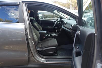 2017 Kia Sportage LX   - Photo 14 - Newark, NJ 07104