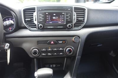 2017 Kia Sportage LX   - Photo 18 - Newark, NJ 07104