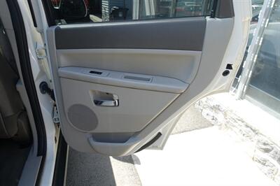2008 Jeep Grand Cherokee Limited   - Photo 17 - Newark, NJ 07104