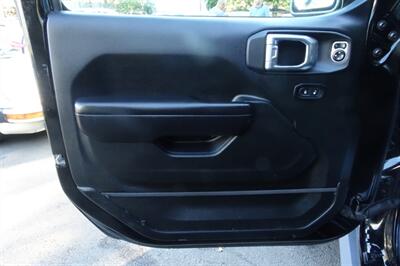 2018 Jeep Wrangler Sport   - Photo 10 - Newark, NJ 07104