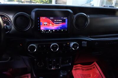 2018 Jeep Wrangler Sport   - Photo 19 - Newark, NJ 07104