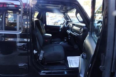 2018 Jeep Wrangler Sport   - Photo 14 - Newark, NJ 07104