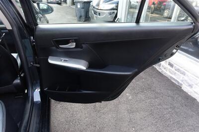 2012 Toyota Camry SE   - Photo 17 - Newark, NJ 07104