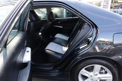 2012 Toyota Camry SE   - Photo 11 - Newark, NJ 07104