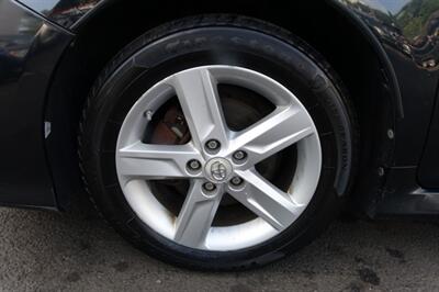 2012 Toyota Camry SE   - Photo 21 - Newark, NJ 07104