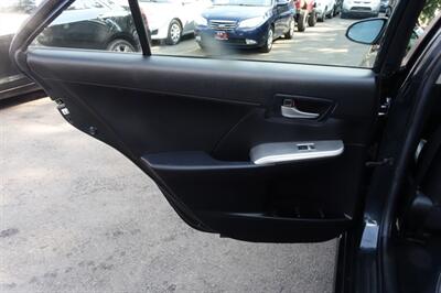 2012 Toyota Camry SE   - Photo 12 - Newark, NJ 07104