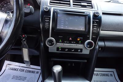 2012 Toyota Camry SE   - Photo 18 - Newark, NJ 07104