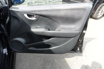 2013 Honda Fit Sport   - Photo 15 - Newark, NJ 07104