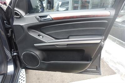 2011 Mercedes-Benz GL 450 4MATIC   - Photo 16 - Newark, NJ 07104