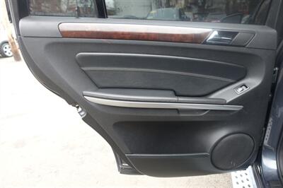 2011 Mercedes-Benz GL 450 4MATIC   - Photo 12 - Newark, NJ 07104
