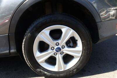 2016 Ford Escape SE   - Photo 11 - Newark, NJ 07104