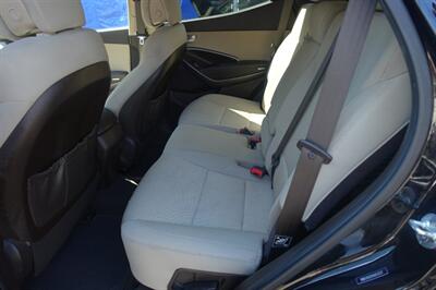 2017 Hyundai SANTA FE Sport 2.4L - Photo 16 - Newark, NJ 07104