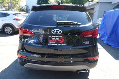 2017 Hyundai SANTA FE Sport 2.4L - Photo 7 - Newark, NJ 07104