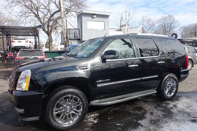 2011 Cadillac Escalade Luxury   - Photo 4 - Newark, NJ 07104