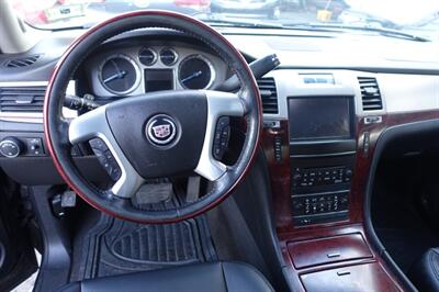 2013 Cadillac Escalade EXT Luxury   - Photo 11 - Newark, NJ 07104