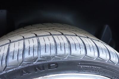 2013 Cadillac Escalade EXT Luxury   - Photo 24 - Newark, NJ 07104