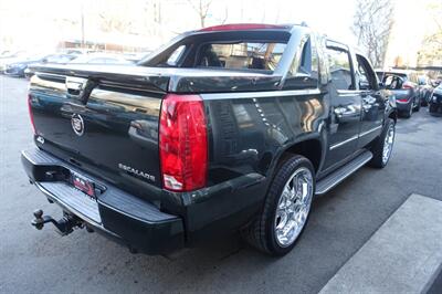 2013 Cadillac Escalade EXT Luxury   - Photo 8 - Newark, NJ 07104
