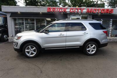 2017 Ford Explorer XLT   - Photo 4 - Newark, NJ 07104