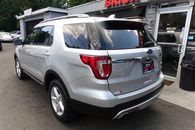 2017 Ford Explorer XLT   - Photo 6 - Newark, NJ 07104