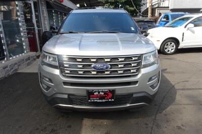 2017 Ford Explorer XLT   - Photo 2 - Newark, NJ 07104
