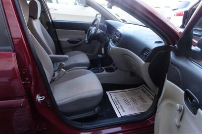 2010 Hyundai ACCENT GL   - Photo 13 - Newark, NJ 07104