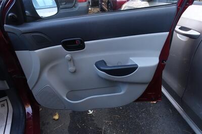 2010 Hyundai ACCENT GL   - Photo 14 - Newark, NJ 07104