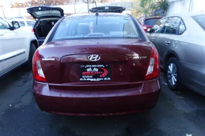 2010 Hyundai ACCENT GL   - Photo 6 - Newark, NJ 07104