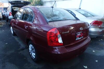 2010 Hyundai ACCENT GL   - Photo 5 - Newark, NJ 07104