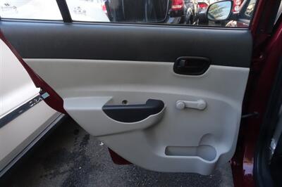 2010 Hyundai ACCENT GL   - Photo 11 - Newark, NJ 07104