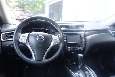 2016 Nissan Rogue SL - Photo 13 - Newark, NJ 07104