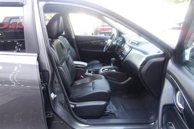 2016 Nissan Rogue SL - Photo 14 - Newark, NJ 07104