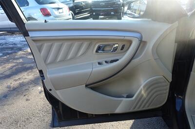 2014 Ford Taurus SEL   - Photo 10 - Newark, NJ 07104