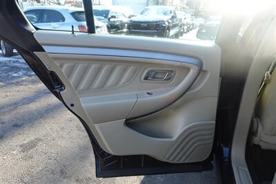 2014 Ford Taurus SEL   - Photo 12 - Newark, NJ 07104