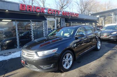 2014 Ford Taurus SEL   - Photo 1 - Newark, NJ 07104