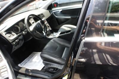 2012 Volvo S60 T5   - Photo 9 - Newark, NJ 07104