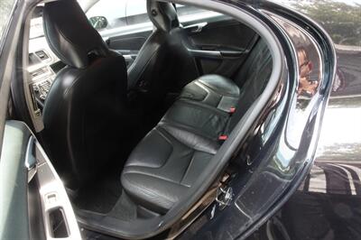 2012 Volvo S60 T5   - Photo 11 - Newark, NJ 07104