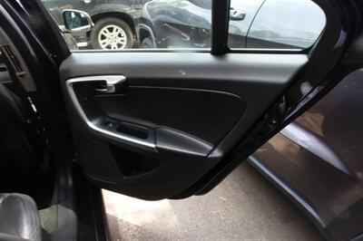 2012 Volvo S60 T5   - Photo 14 - Newark, NJ 07104