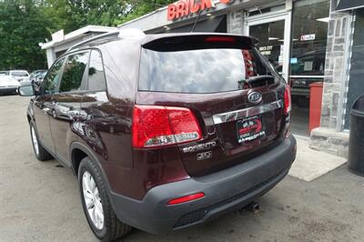 2011 Kia Sorento EX - Photo 6 - Newark, NJ 07104