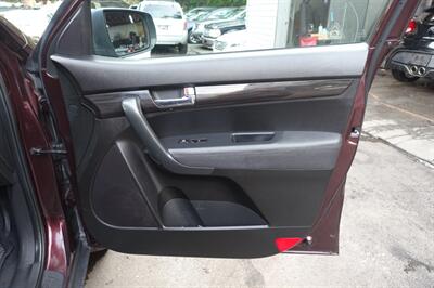 2011 Kia Sorento EX - Photo 13 - Newark, NJ 07104